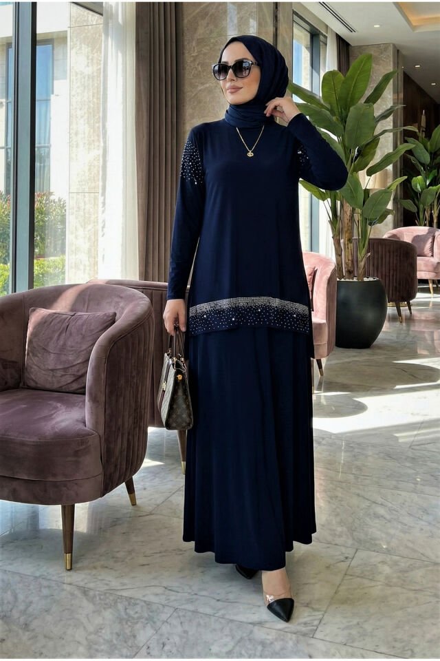 KADIN SANDY LACİVERT ÖNÜ VE KOLLARI TAŞLI 2Lİ BLUZ ETEK PİLİSELİ İKİLİ TESETTÜR ETEKLİ TAKIM Lacivert - 50