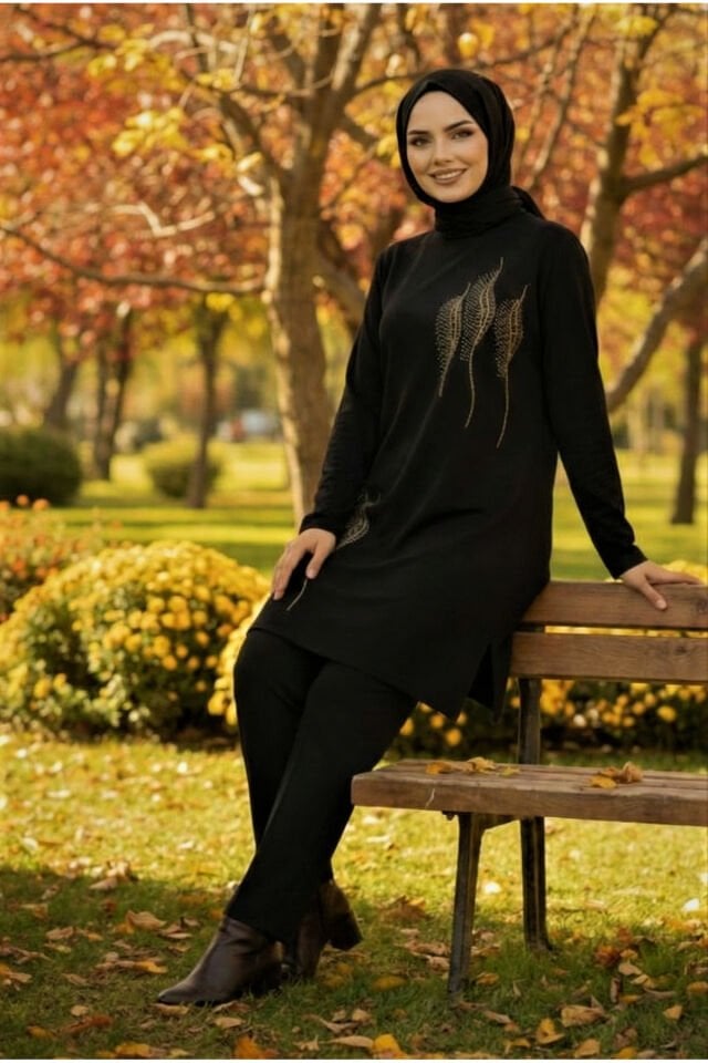 Kadın Kahve Kristal Pamuk Büyük Beden Önü Aplike ve DMS Taş detaylı Tesettür Tunik Si̇yah - 56